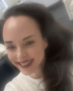 Jennifer Lauren Mann