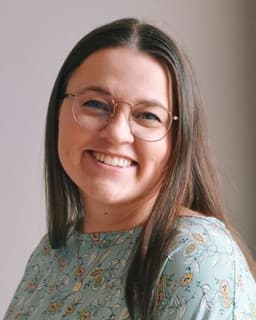 Elizabeth (Ellie) Foley