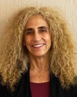 Elizabeth Schneider Gross