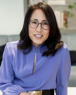 Dr. Julia Kim