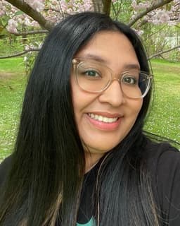 Nayelly Y. Siguencia