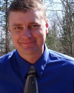 Daniel W Marquardsen