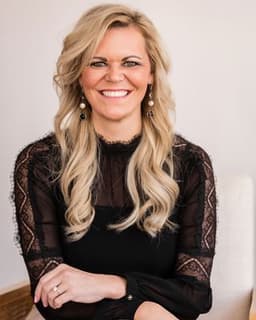 Hollye Chaumont-Scheulen