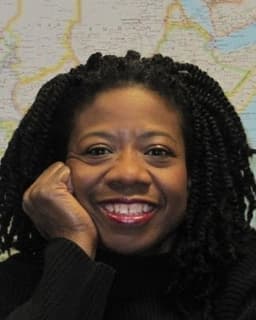 Bra Vada M Garrett-Akinsanya