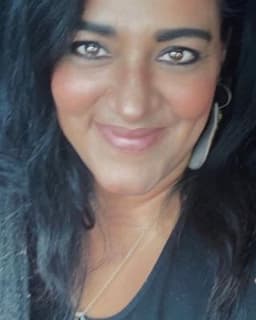 Liza Tsahiridis Counseling & Coaching