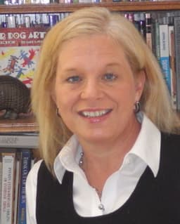 Tracy M Schamburg