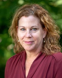 Lynn Chauvin-Bezinque