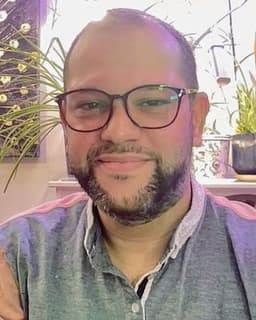 Victor A Perez-Flores