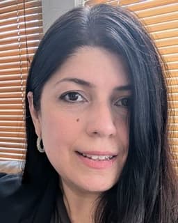 Claudia Cardoso De Oliveira