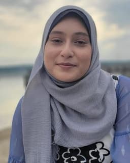 Sanjidah: South Asian, Muslim, American, Therapist