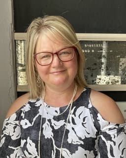 Holly K. Vollink-Lent