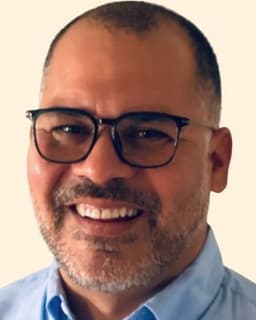 Dr. Ryan Robichaud-Fuentes