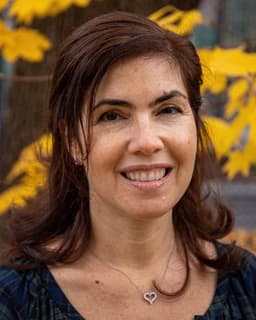 Angela Martinez Raftery