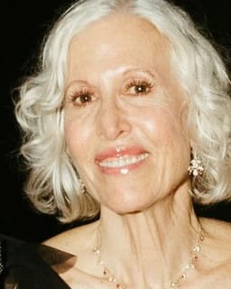 Lyn (Marilyn) S Paul