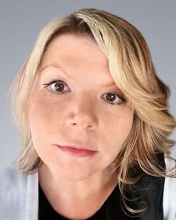 Nicole Laurain-Byrnes