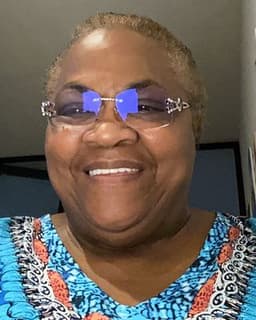 Lourdes Villanueva-Cruz