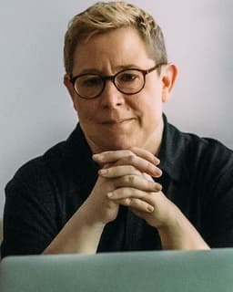 Karen H Senecal-Davis