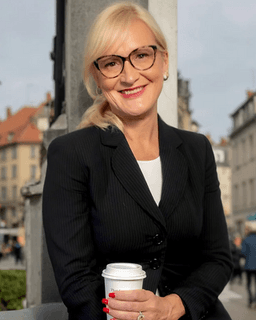 Dr. Mary Ellen Clifford