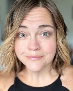 Amanda K McRight- Kernan