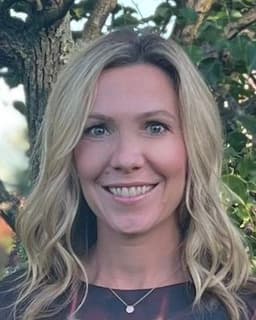 Holly Schumaker Levine