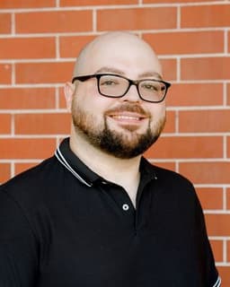 Daniel Dynes: Teens & Adults