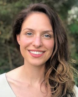 Dr. Shoshana Krohner