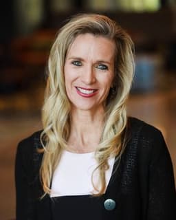 Dr. Patricia Lindsey