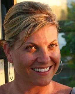 KR Counseling Services LLC (Kelly Rundle)