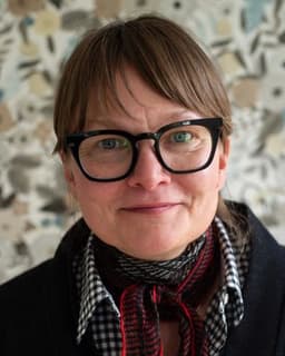 Christine Naomi Whitt