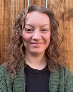 Julia Victoria Riggleman