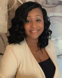 Dr. Alisha Thom-Hayes