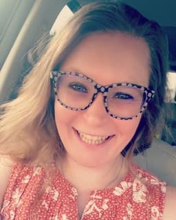 Hillari Vonda Apking