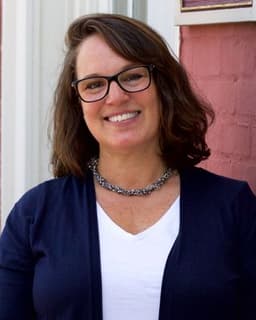 Regina Q Mysliborski