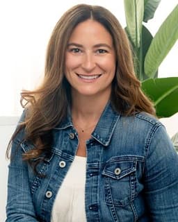 Dr. Jennifer Politis