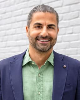 Dr. Chris W. Martinez