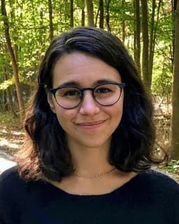 Alexandra (Sascha) Woolfe