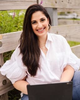 Hope Nalpantidis Malone