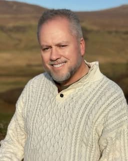 Christopher J Barker