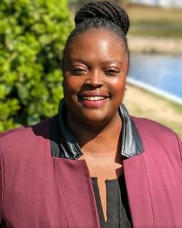 Lynette Miller-Volel, LCSW Anxiety + OCD Therapy