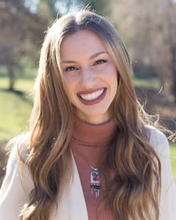 Makenzie Lee Bayless