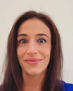 Dr. Jacqueline Schomber