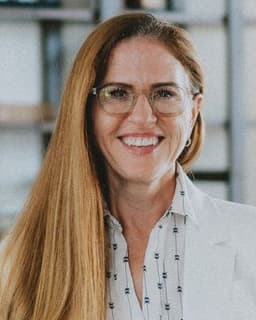 Stephanie Omens, Psychotherapist