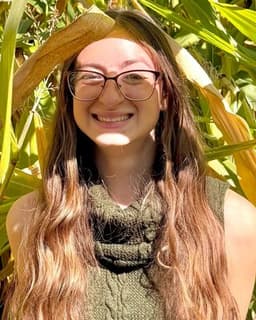 Lauren Holly Salerno