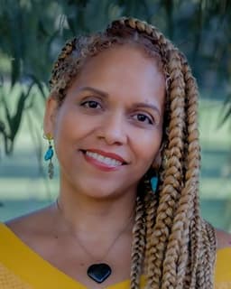 Emilce P. Suarez-Lipton