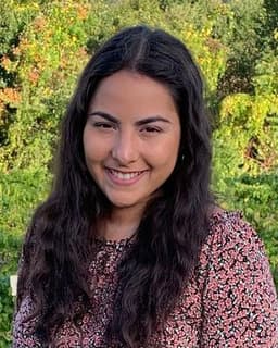 Caroline De Oliveira