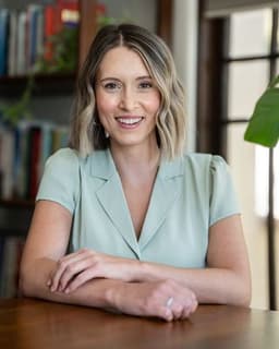 Marianna Babiolakis: Maternal Mental Health & EMDR