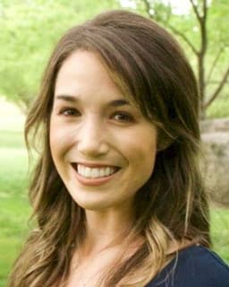 Elizabeth 'lisa' Villanueva