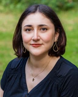 Kristina Sarkisova | Somatic Trauma & ND Therapist