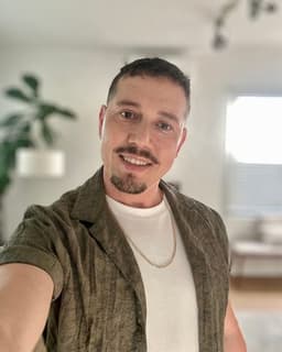 Jonathan Martin Vela