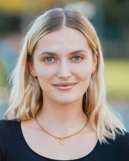 Valeriya Pestrikova - NonMonogamy, Kink, Sex